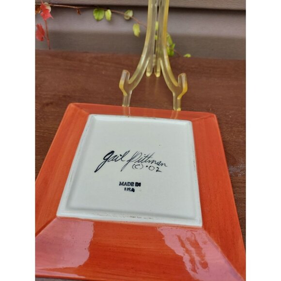 Gail Pittman Square Monogram Plate "O"  Signed '02 - Picture 2 of 2